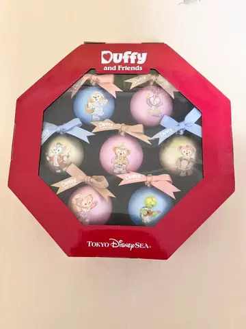 더피&프렌즈 화이트 윈터타임 오너먼트 세트 2023