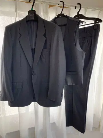 [ 새상품급 ] ARANY 일본제 3피스 수트 차콜 그레이