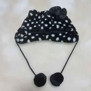 헬로키티 초레어 단종품 USJ 팬캡 블랙 도트 모자