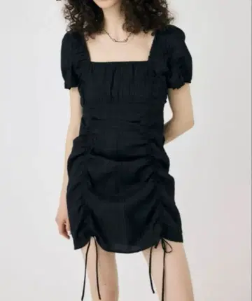 MOUSSY GATHER RIBBON MINI 드레스 블랙