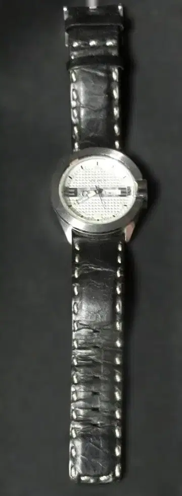 시티즌 손목시계 VAGARY