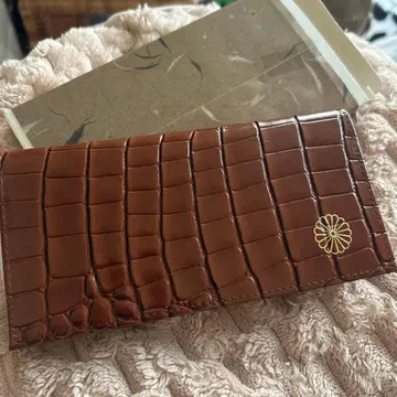 황궁 장지갑 악어 엠보싱 브라운 가죽 국화 문양