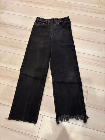 77circa 블랙 데님