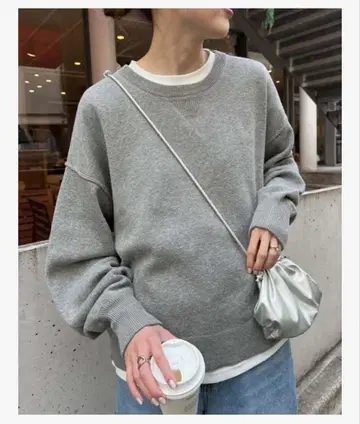 맨투맨 라이크 볼륨 슬리브 니트 미사용 새상품