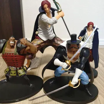 원피스 피규어 묶음 판매 샹크스 2개 조즈 비스타