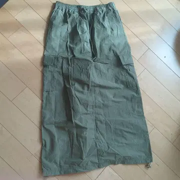 빔즈하트 카고 스커트 코튼 54% 나일론 46%