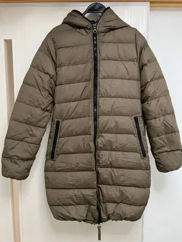 DUVETICA 후드 부착 다운 40 올리브 브라운 ACE