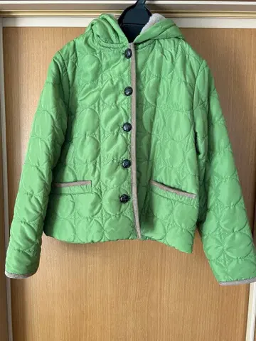 [ 새상품급 ] MAGGY 후드 부착 그린 컬러 퀼팅 자켓