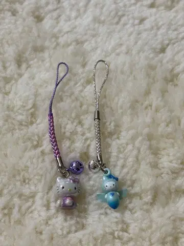 헬로키티 홋카이도 한정  스트랩 2개 세트