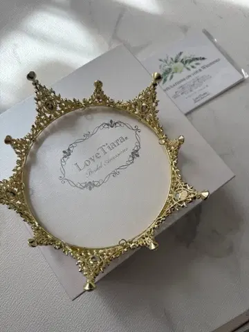 러브 티아라 스텔라 크라운 골드