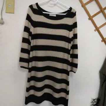 스트라이프 니트 원피스 긴팔