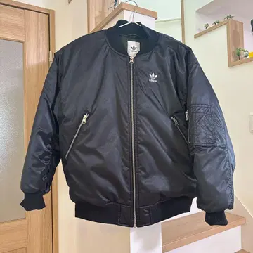 새상품급 아디다스 오리지널스 롱 봄버 자켓 MA-1
