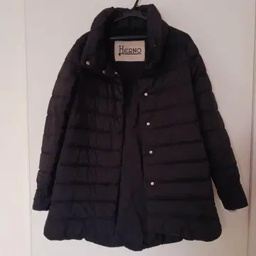 Herno 네이비 다운