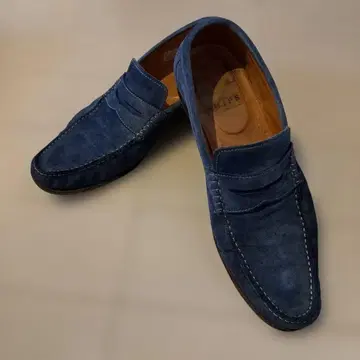 산토니 스웨이드 로퍼 블루 계열