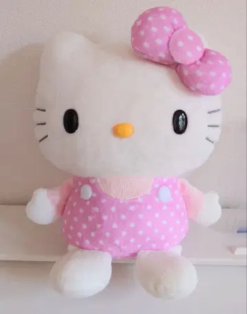 헬로키티 봉제 인형 빅 물방울 패턴