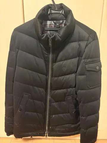 블랙 레이블 크레스트브릿지 다운 자켓 블랙