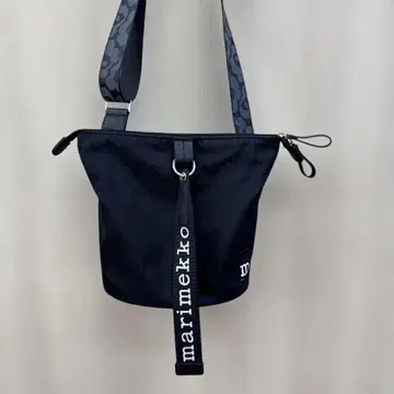 marimekko 숄더백 블랙