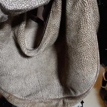 베이지 가죽 토트백