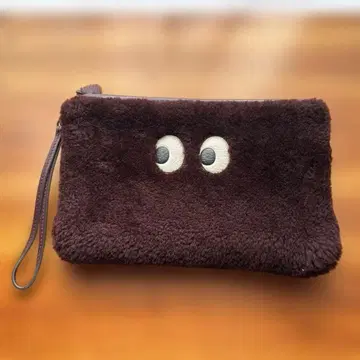 안야 힌드마치 파우치