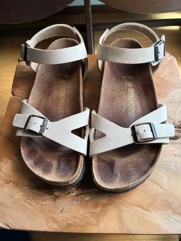 버켄스탁 BIRKENSTOCK 38 245 샌들