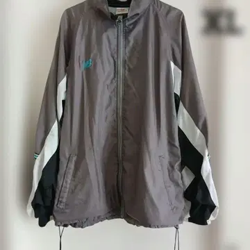 [ New Balance ] 나일론 자켓 XL 그레이