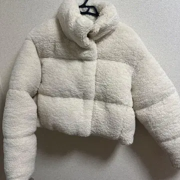 ZARA 보아 숏 자켓 크림