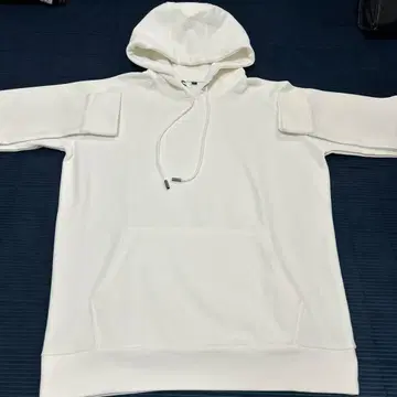 새상품급 후드티 화이트