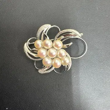 실버제 꽃 모양 브로치 펄 장식