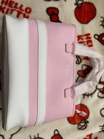 긴급!! 완전 미사용!! 캘러웨이 핑크와 화이트 핸드백