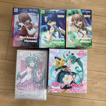 하츠네 미쿠, 모아모아 점프, 레오니드, 피규어 세트
