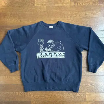 GU 헤비 웨이트 맨투맨 스누피 피넛 완판템 트레이닝복