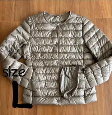 [ 새상품급 ] 울트라 라이트 다운 유니클로 베이지 수납 케이스 포함