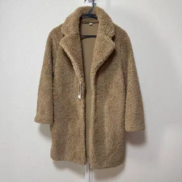 새상품 유니클로 보아 프리 테일러드 코트