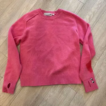 UNIQLO ANYA HINDMARCH 핑크 스웨터