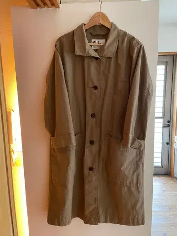 MHL. 트렌치코트 II 카키