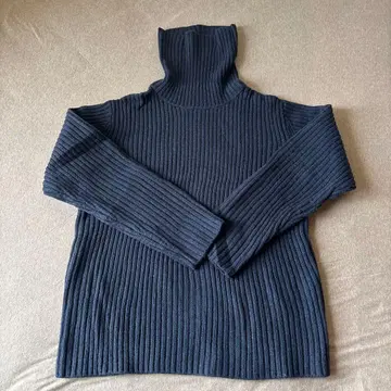 다크 블루 리브 스웨터
