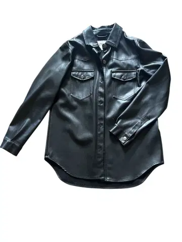 [ 새상품급 ] ZARA 블랙 페이크 가죽 자켓 s