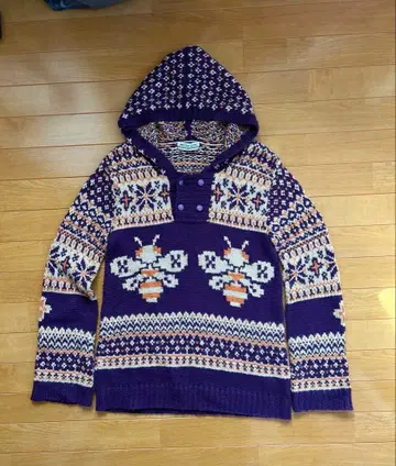 니콜 클럽의 멋진 니트 후드티