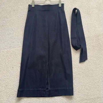 투모로우랜드 데님 롱 스커트 사이즈 S