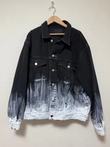 YOKE HAND PAINTED DENIM TRUCKER JACKET