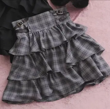 pium  크로스 벨트 티어드 미니 스커트