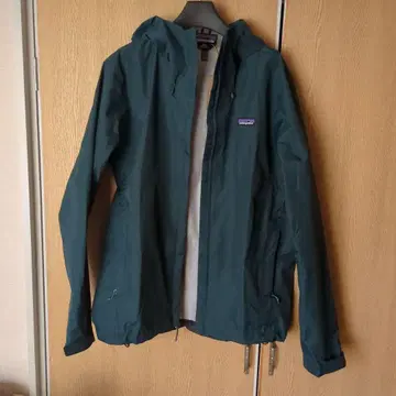 이번 시즌 트렌트쉘 3L 사이즈 M 새상품 택 포함