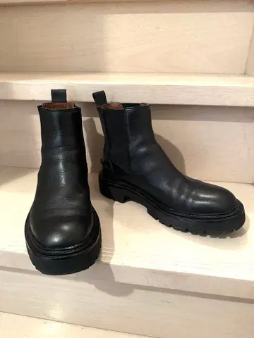 ZARA 사이드 고어 부츠 37