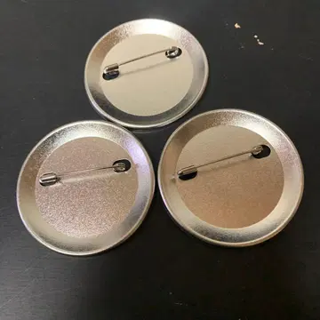 중고품 메탈제 핀 배지 3개 세트 15-588