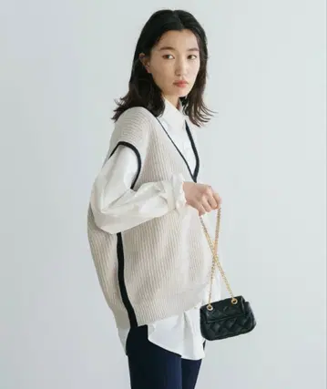 loungedress 배색 니트 베스트