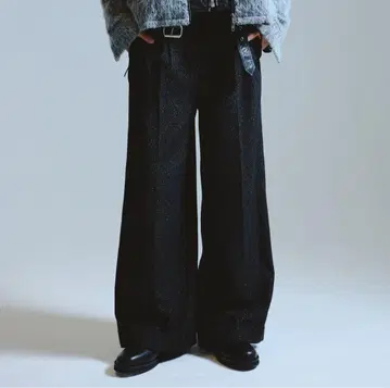 큐빅 배기 슬랙스