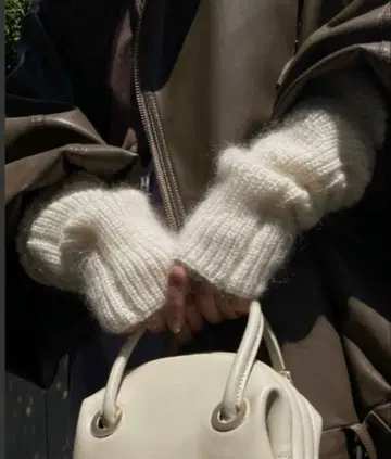 AMERI VINTAGE MOHAIR KNIT ARM WARMER