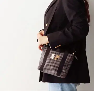 미사용 새상품 니시와키시 파밀리아 숄더백 블랙 계열 체크 고향세