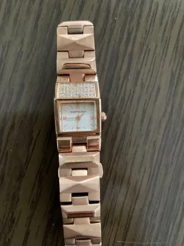 INDEPENDENT 로즈 골드 손목시계