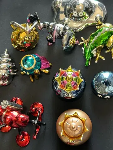 메탈릭 몬스터즈 갤러리 묶음 판매